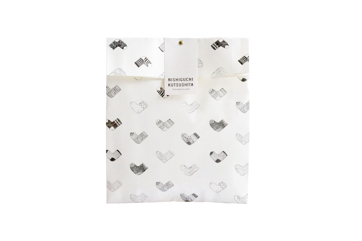 ラッピング・包装 Chikashitsu ギフトラッピング ｜NISHIGUCHI KUTSUSHITA（ニシグチクツシタ）｜西口